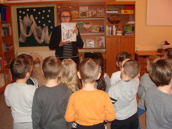 Zajęcia biblioteczne –  “Rycerze”﻿
