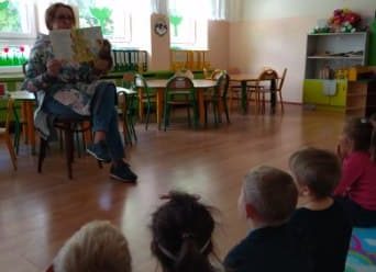 “﻿Przygody jeża spod miasta Zgierza” – czytanie dzieciom