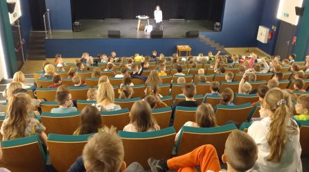 Spotkanie autorskie z Anną Kropiewnicką